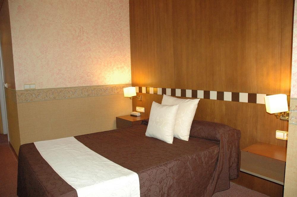 Hotel Las Yucas Atarfe エクステリア 写真