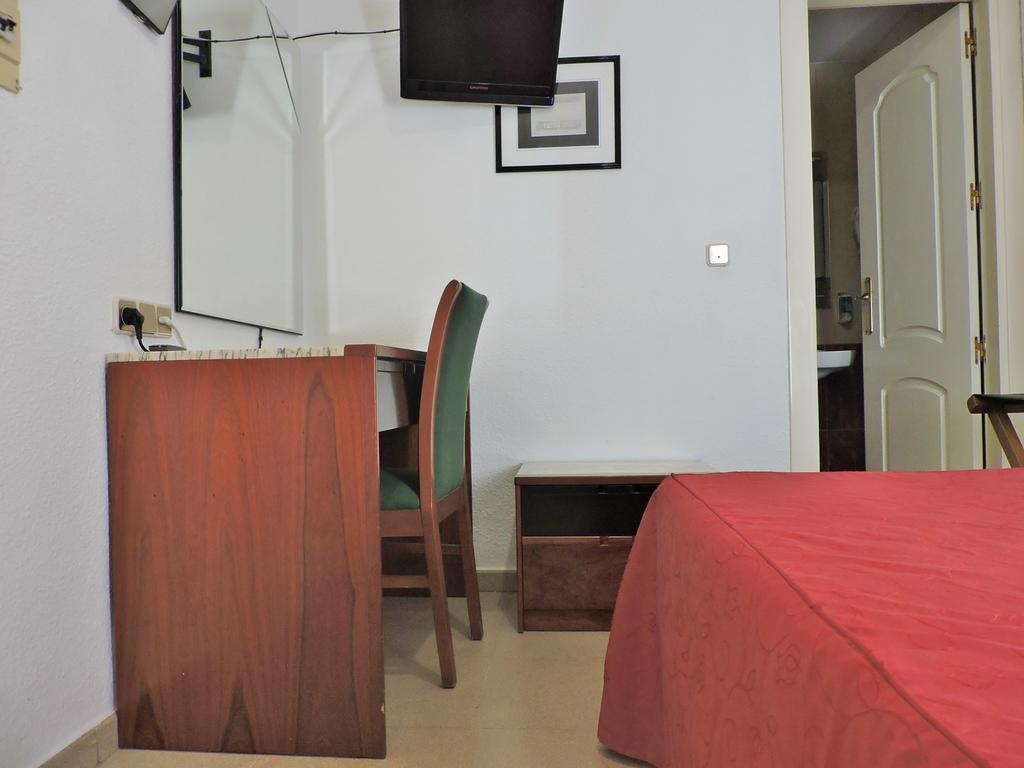 Hotel Las Yucas Atarfe エクステリア 写真