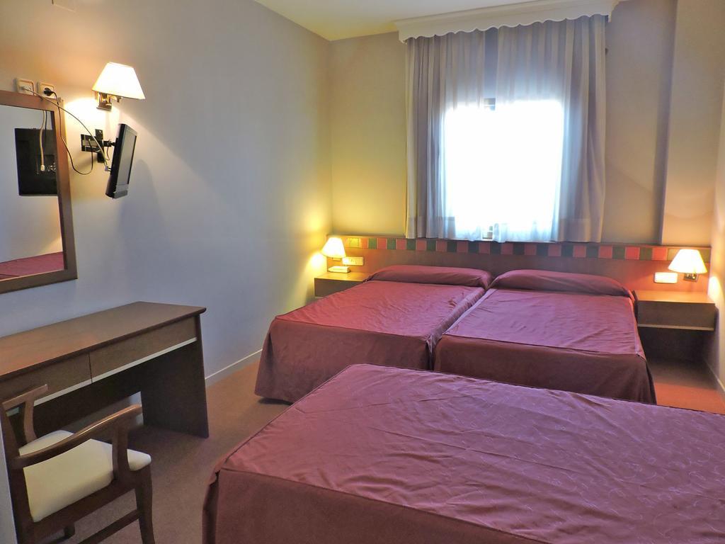 Hotel Las Yucas Atarfe エクステリア 写真