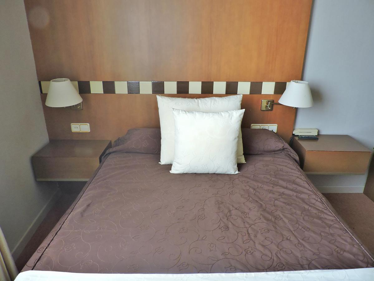 Hotel Las Yucas Atarfe エクステリア 写真